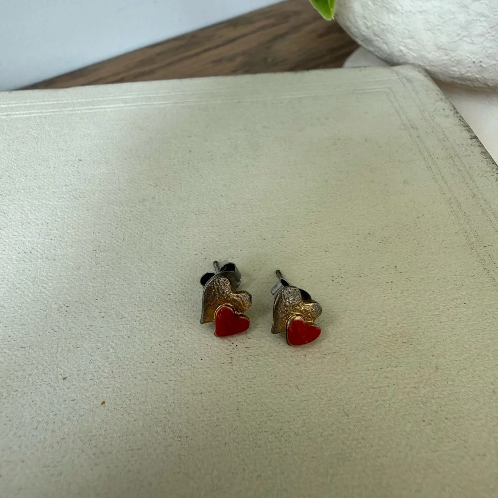 Vintage 80’s Baby Toddler Heart Shaped Screw Back Earrings